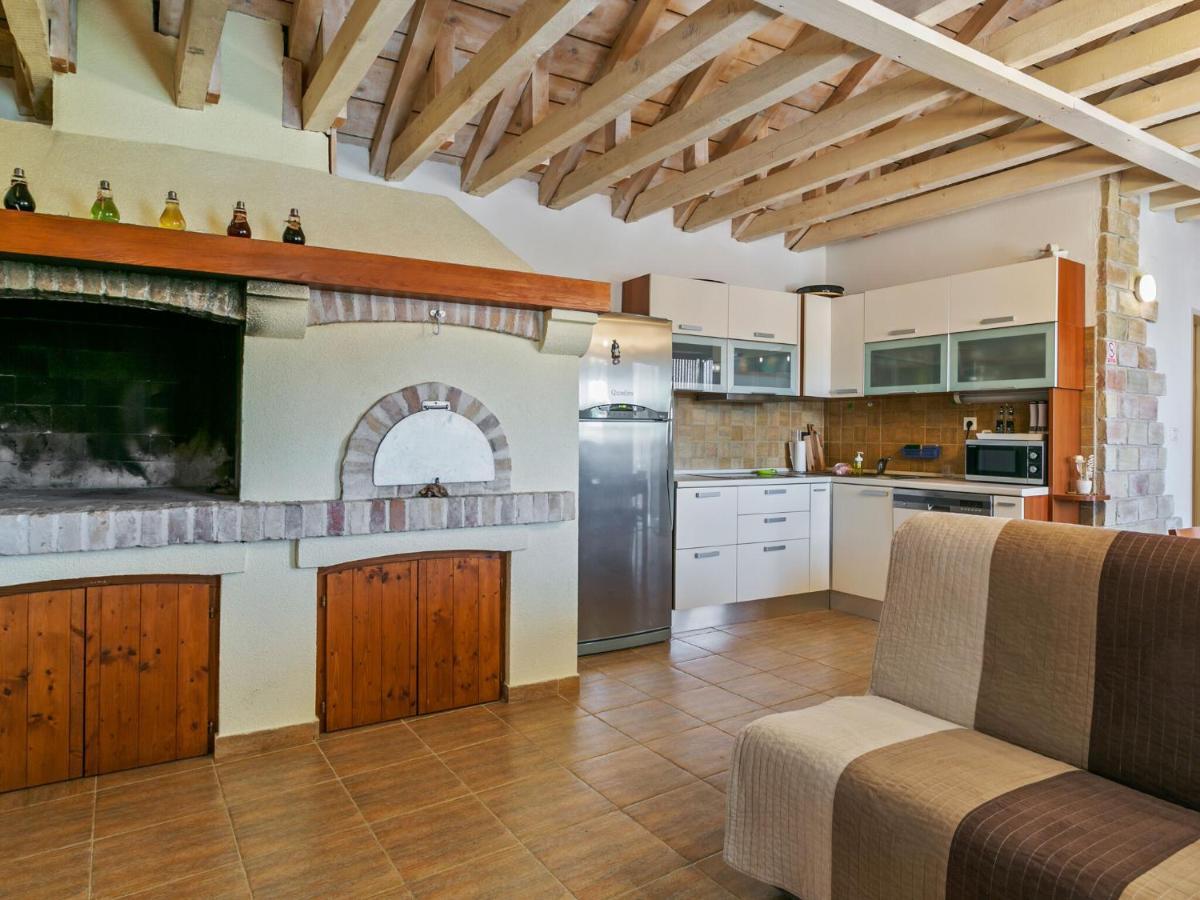 Chic Holiday Home In Marina With Private Swimming Pool Exterior foto